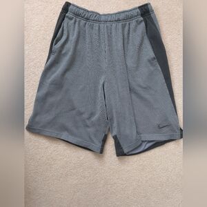 Gray and black Nike Men's Basketball Shorts size L